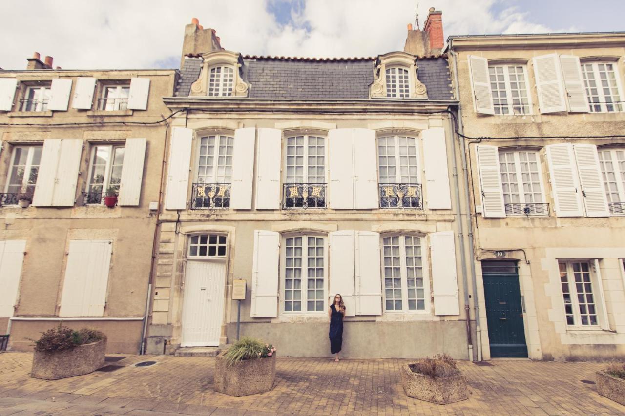 פואטייה La Maison De La Liberte Suite Jeanne Barret מראה חיצוני תמונה