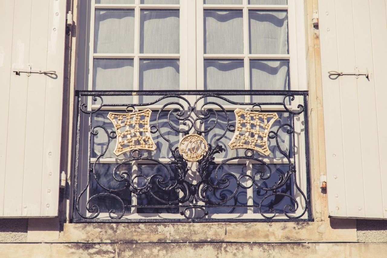 פואטייה La Maison De La Liberte Suite Jeanne Barret מראה חיצוני תמונה